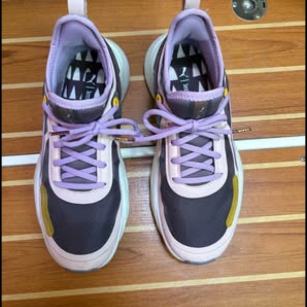 Puma nitro running shoes size 7.5.